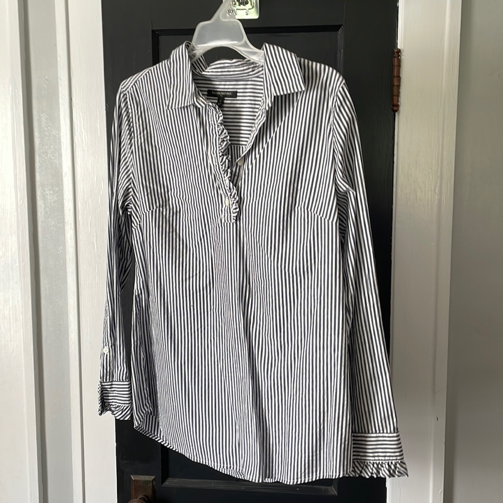Banana republic button up, striped